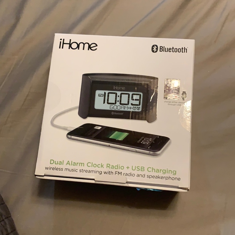 I home Bluetooth/alarm clock/radio/usb charging